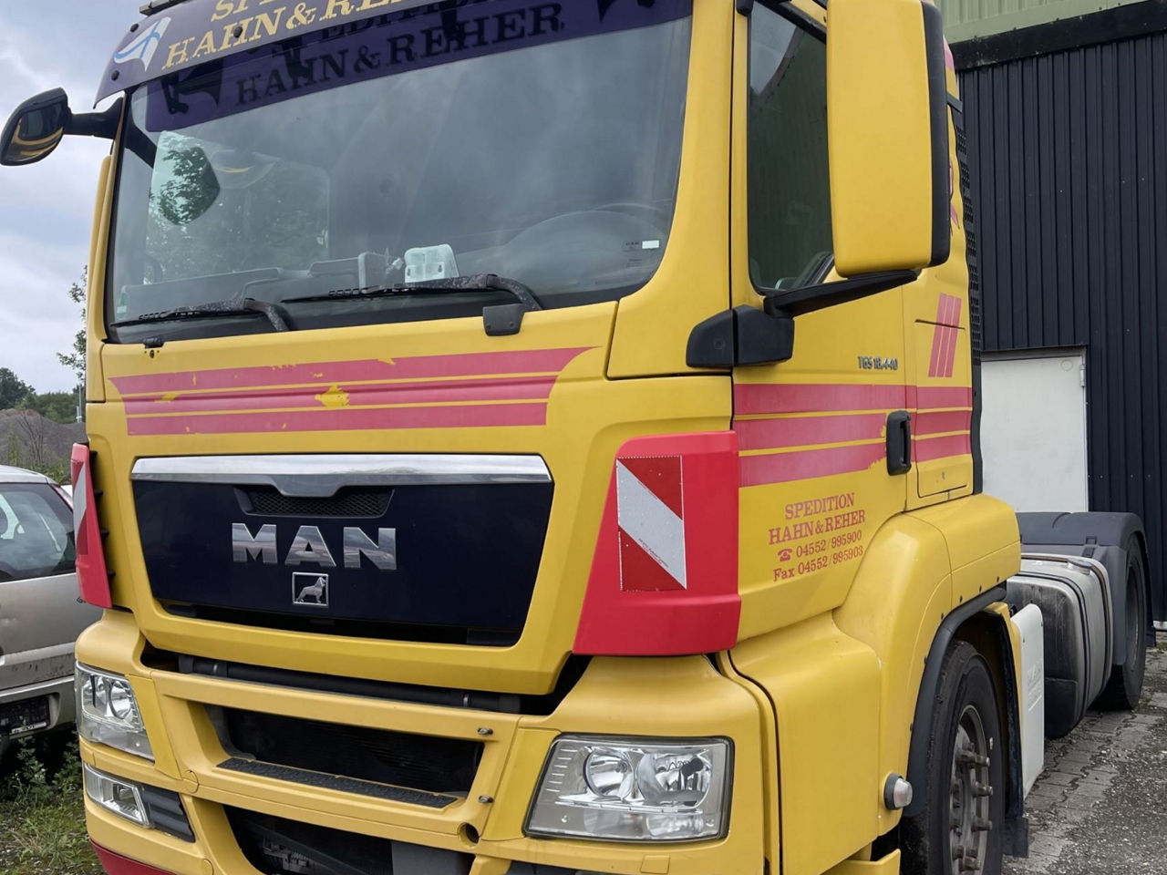 MAN gelber Truck